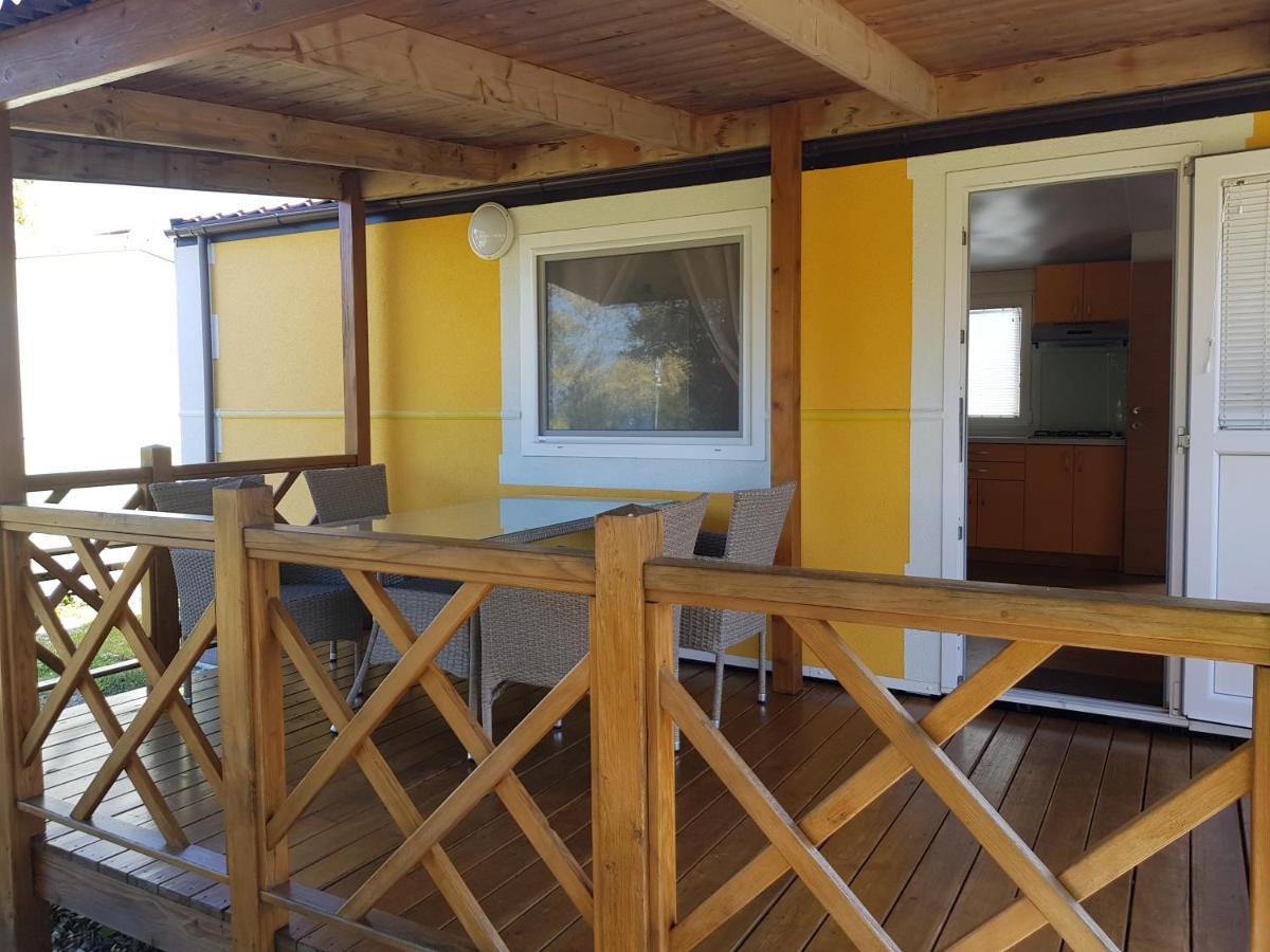 Naturist Mobile Homes Eden In Fkk Ulika Poreč Dış mekan fotoğraf